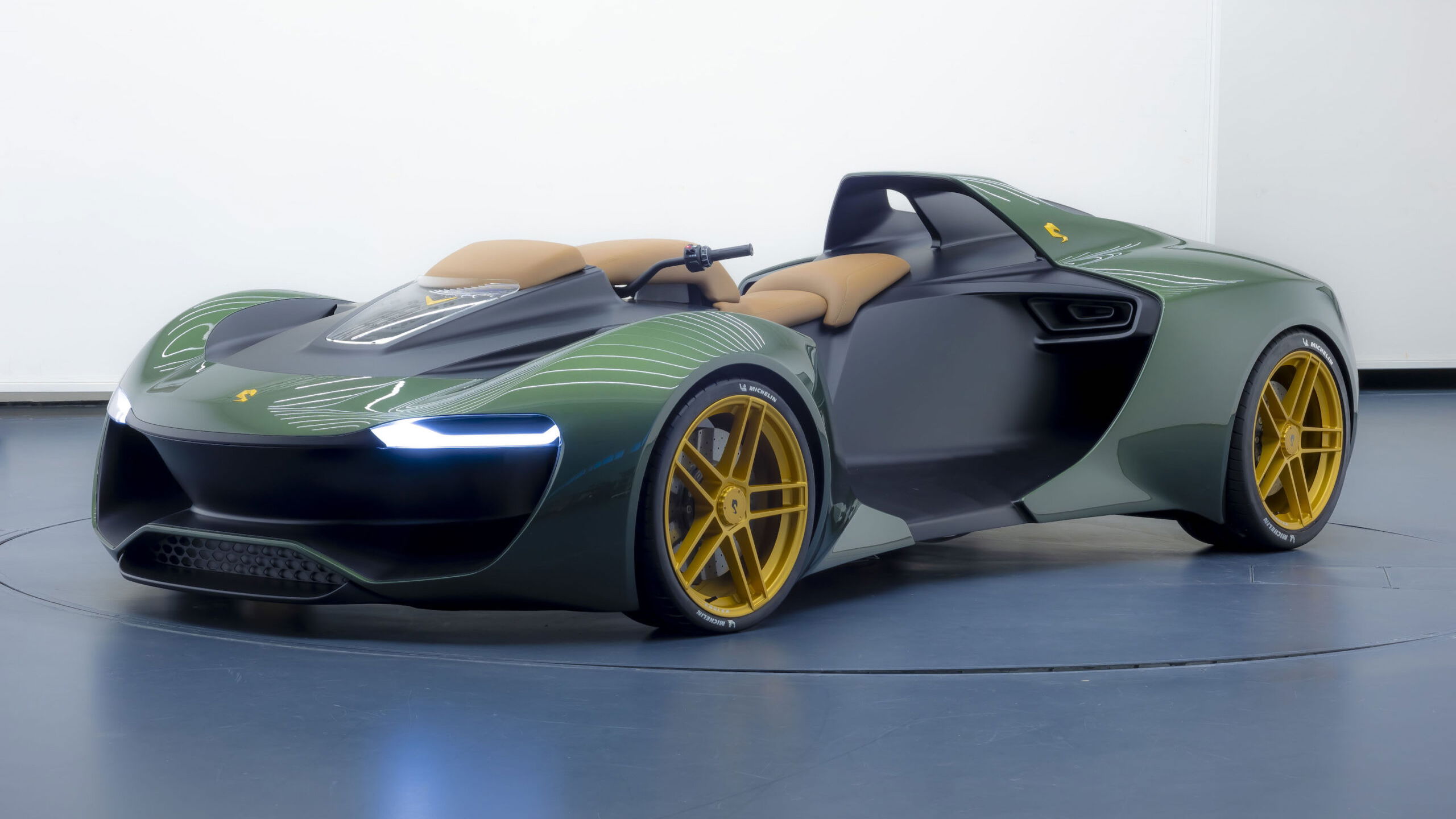 Engler V12 - front