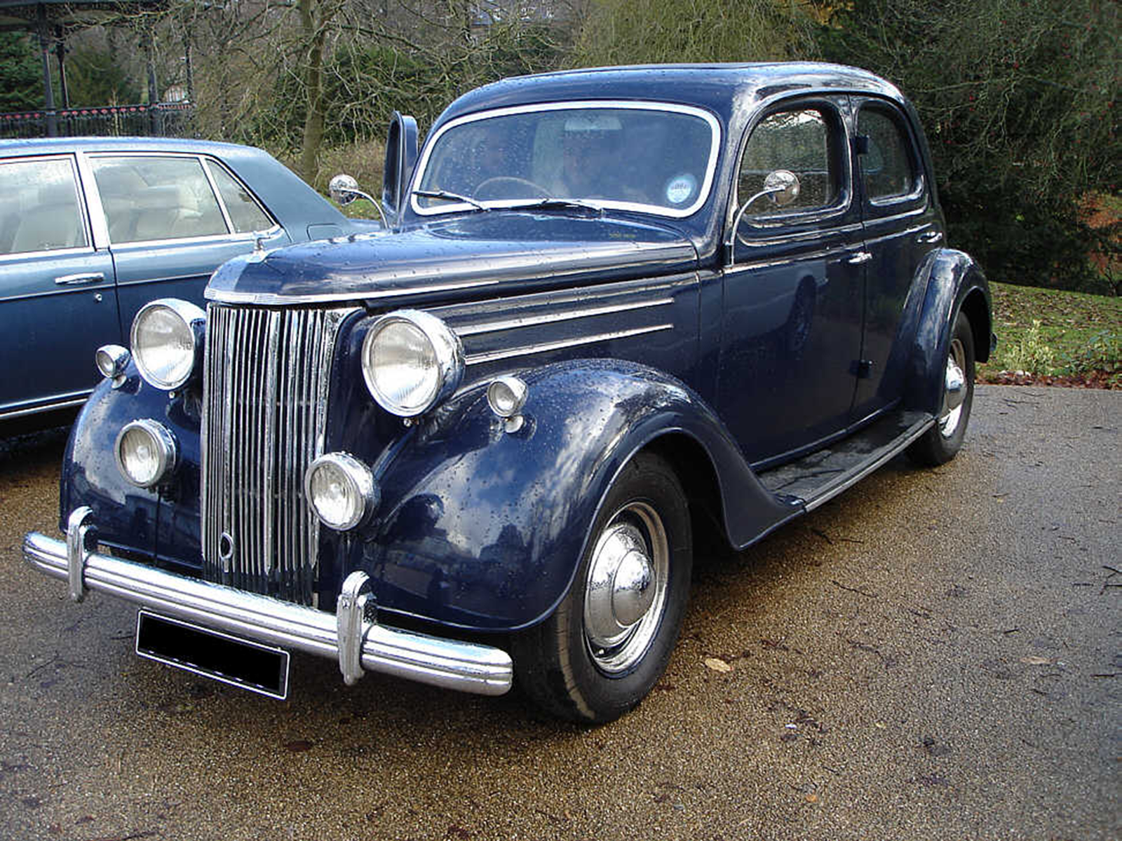5 Of The Lowest Displacement V8 Cars Ever Made