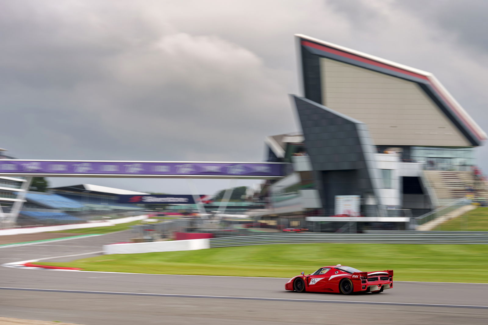 The 10 Best Race Tracks In The World