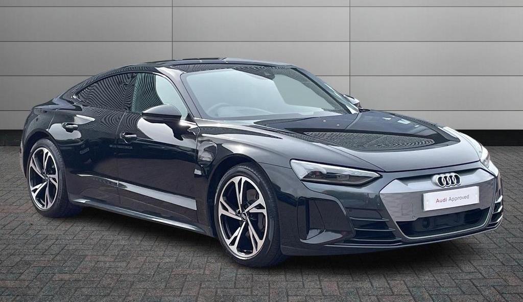 Audi E-Tron GT - front