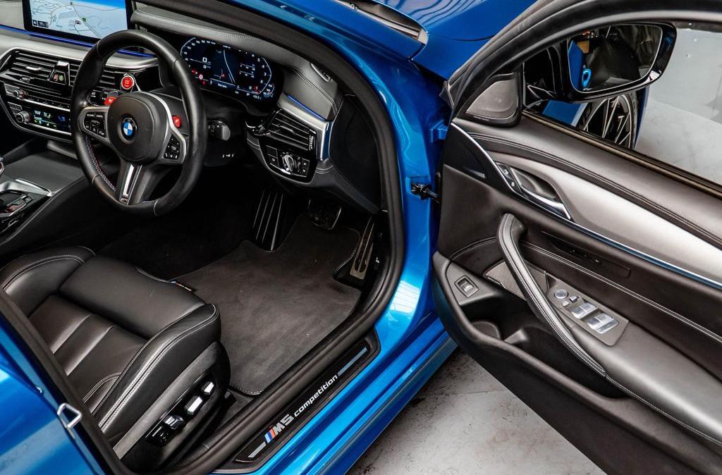 BMW M5 F90 Competition - interior