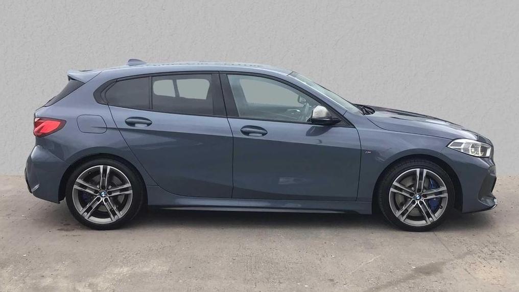 BMW M135i - side