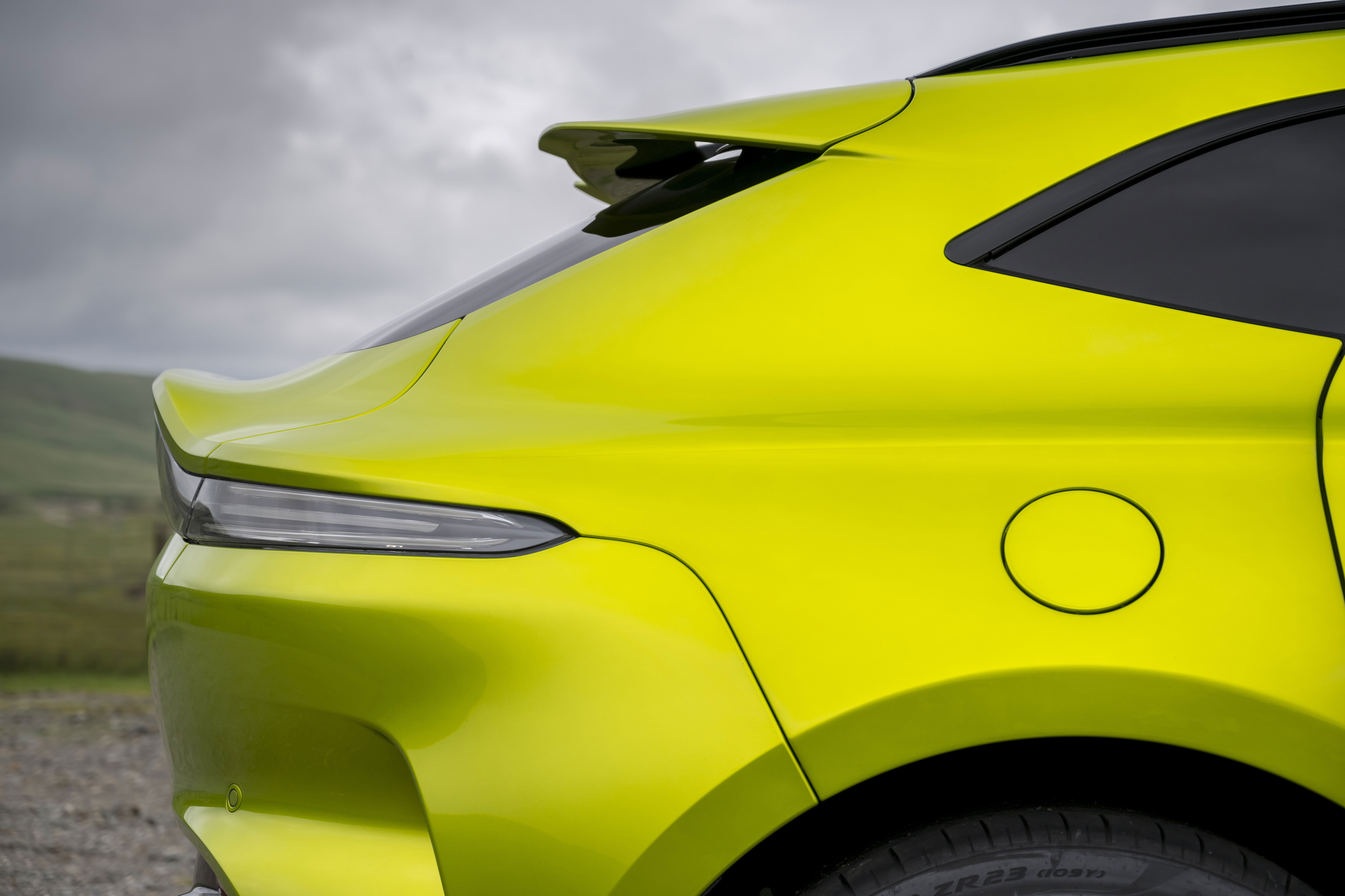 Aston Martin DBX707 - rear detail