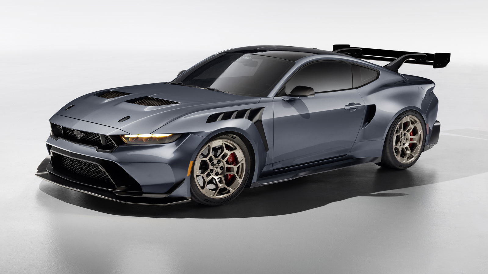 Ford Mustang GTD - front