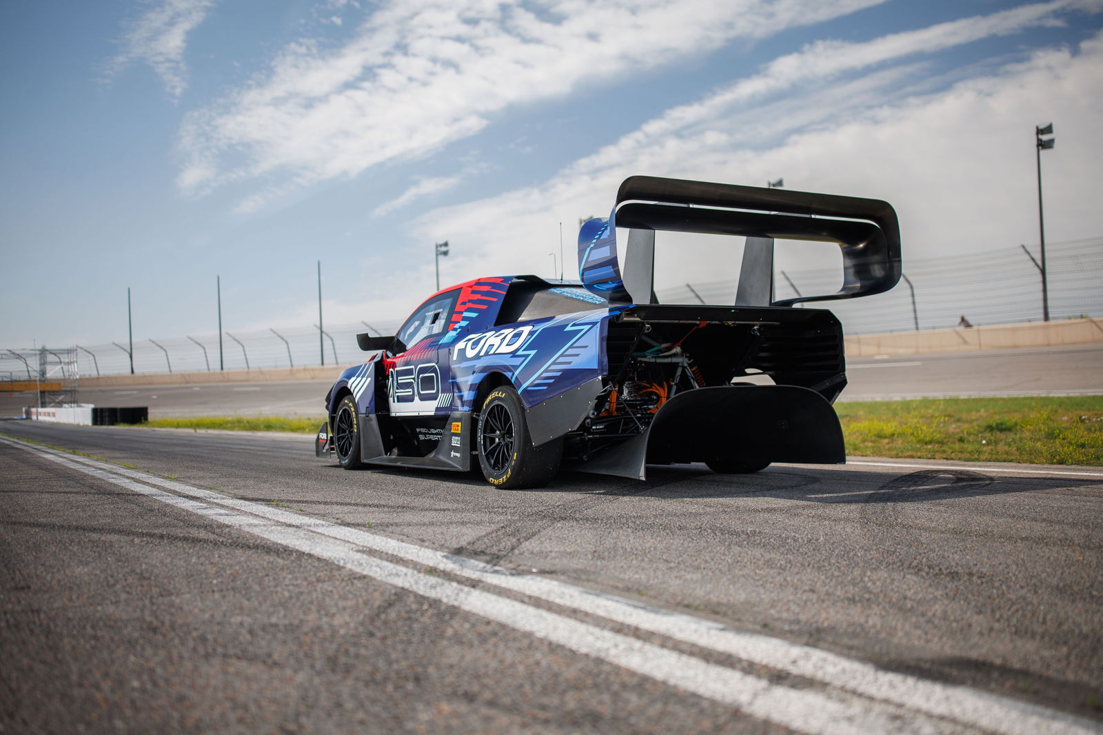 Ford F-150 Lightning SuperTruck - rear