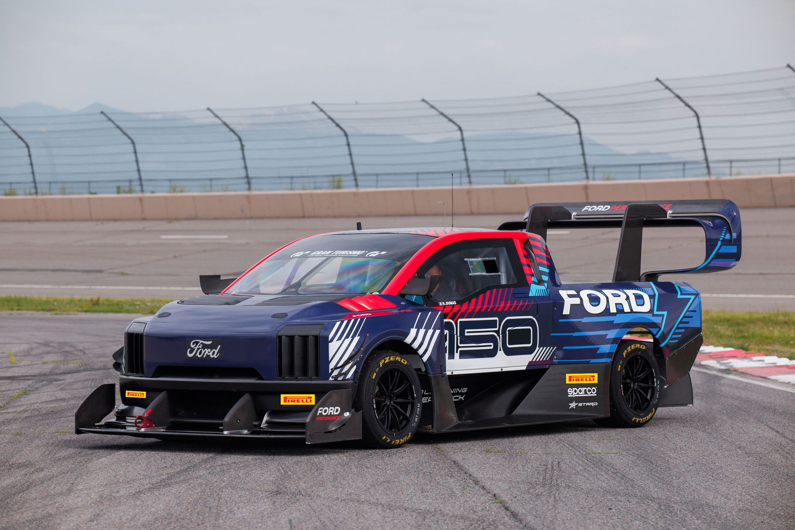 Ford F-150 Lightning SuperTruck - front