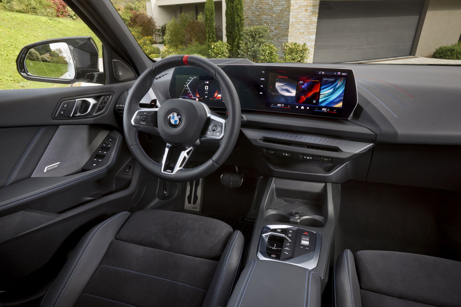 BMW 1-series - interior 