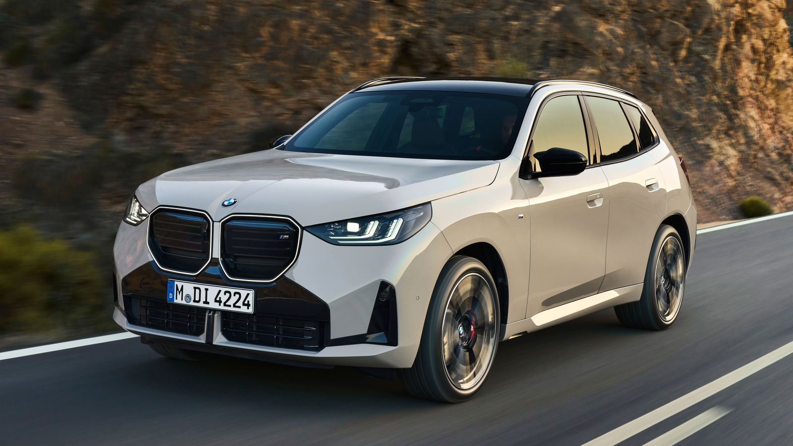 BMW X3 M50 - front