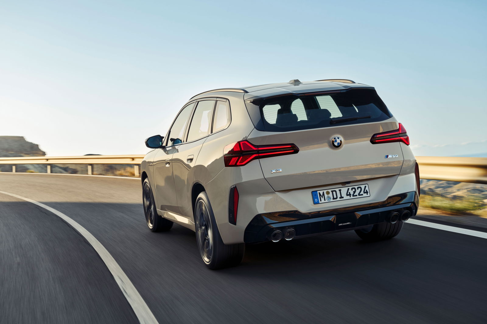 BMW X3 M50 - rear