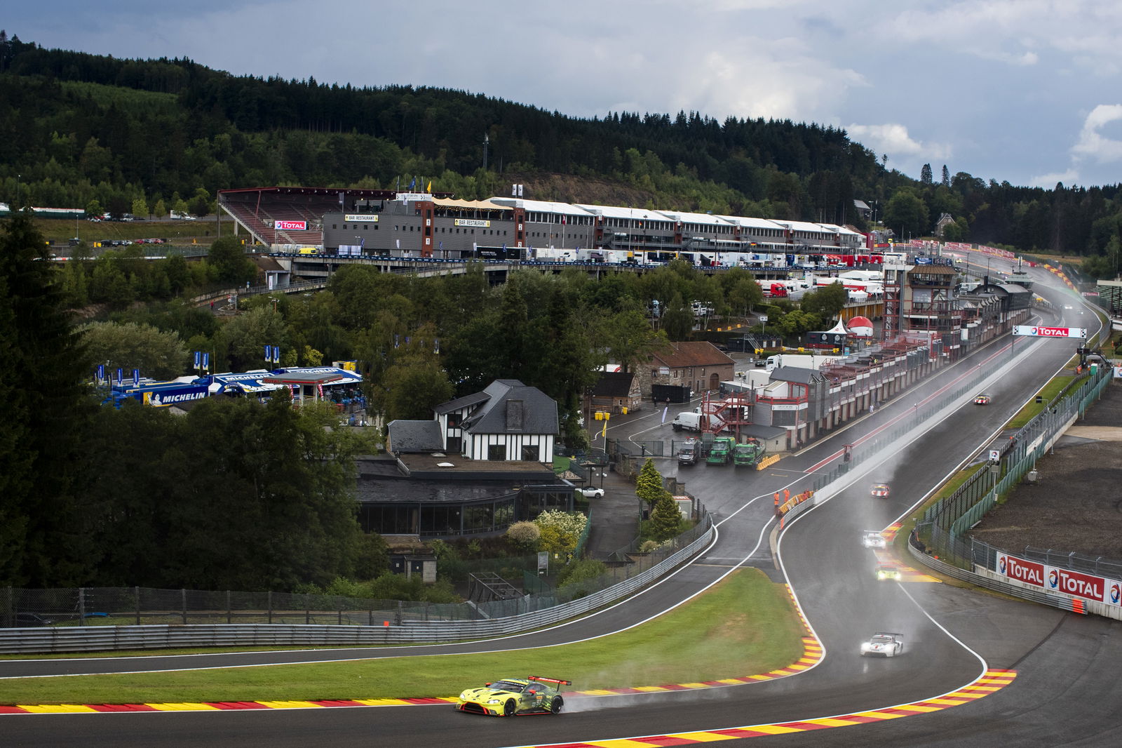The 10 Best Race Tracks In The World