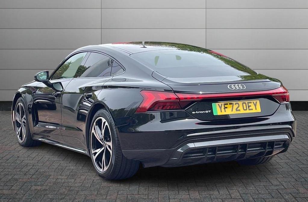 Audi E-Tron GT - rear