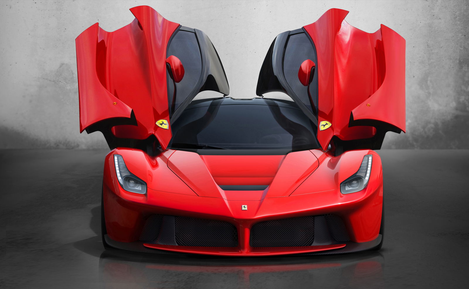 Ferrari LaFerrari - front