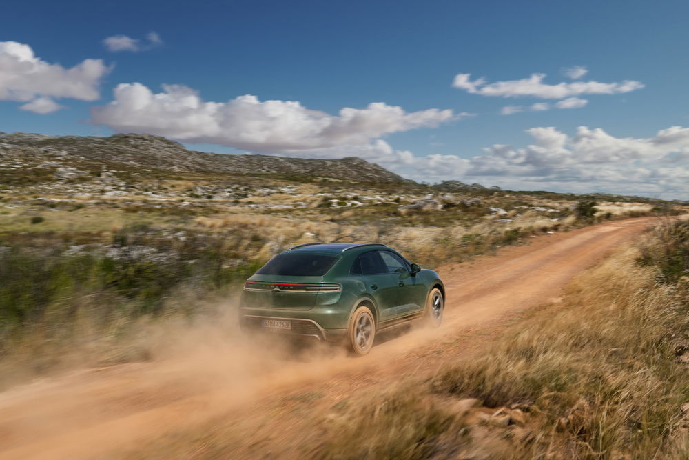 Porsche Macan 4S with Off-Road Design Package - rear
