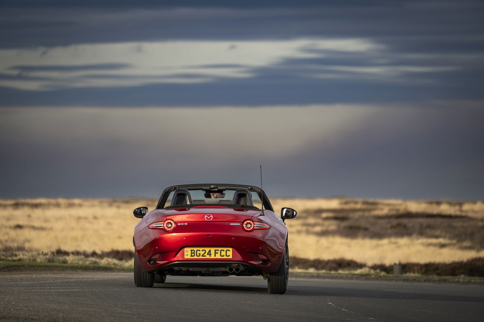 Mazda MX-5 2.0 - rear