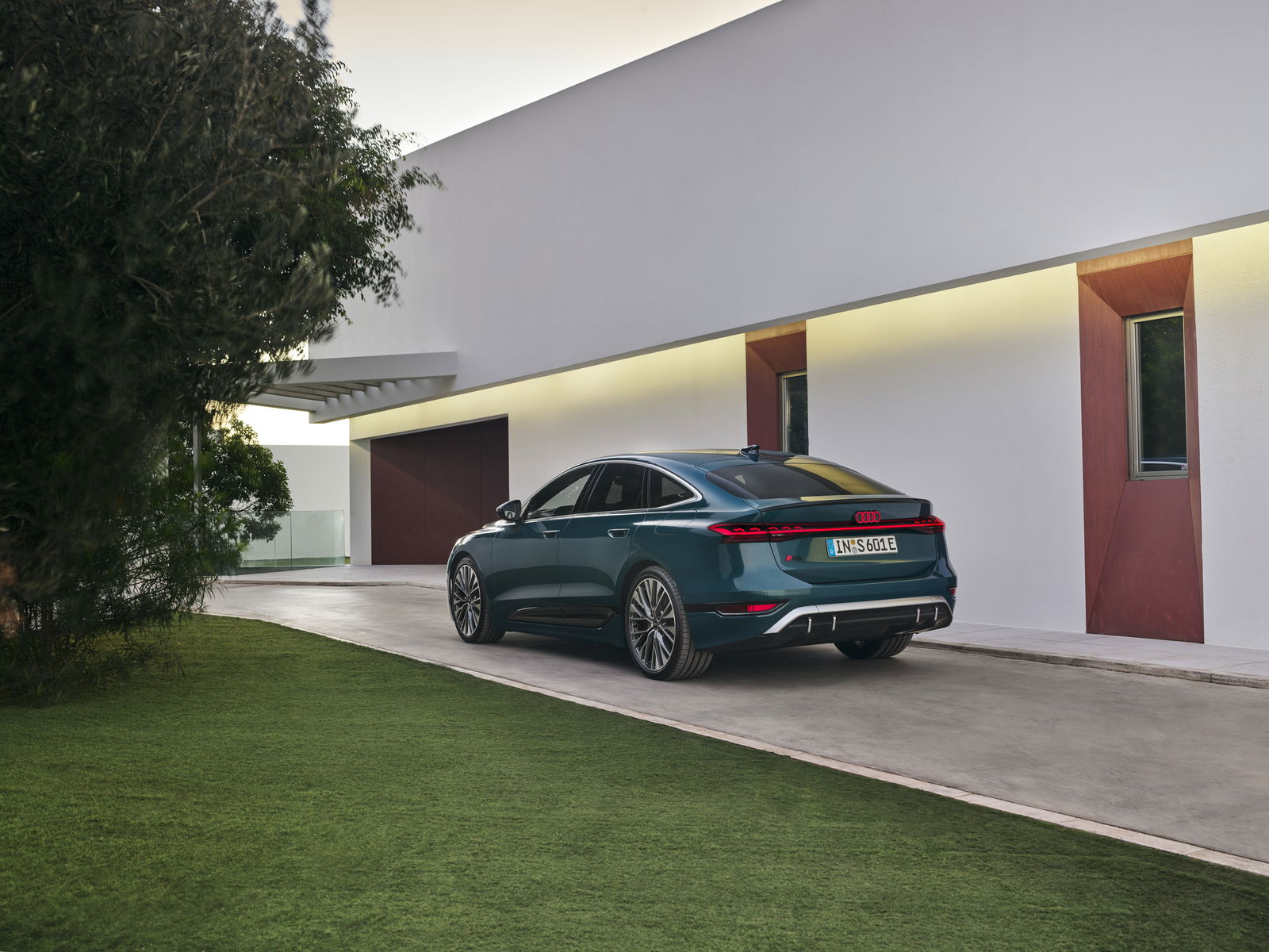Audi S6 E-Tron Sportback - rear