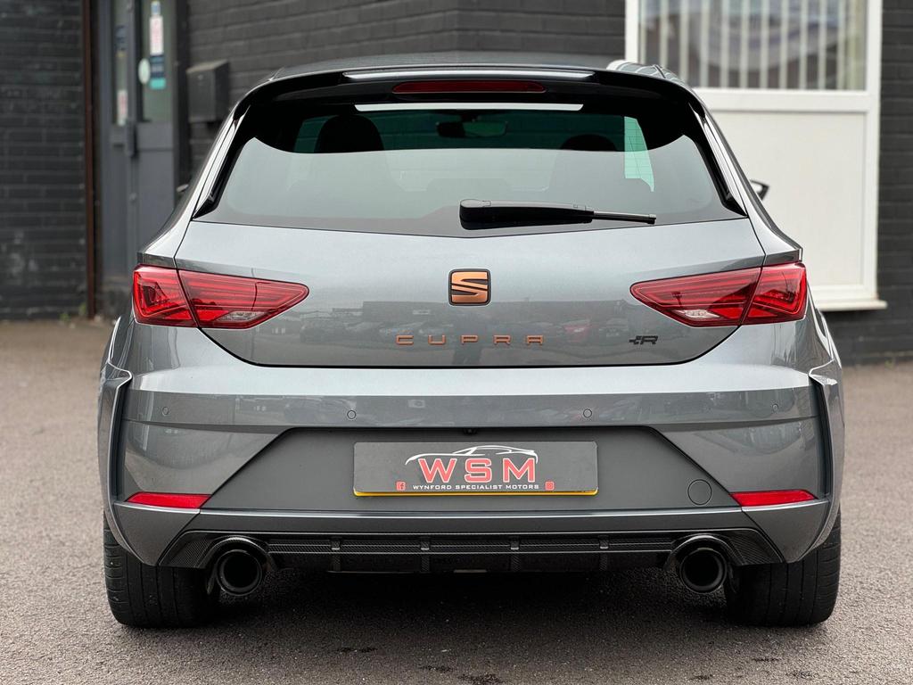 SEAT Leon Cupra R - rear