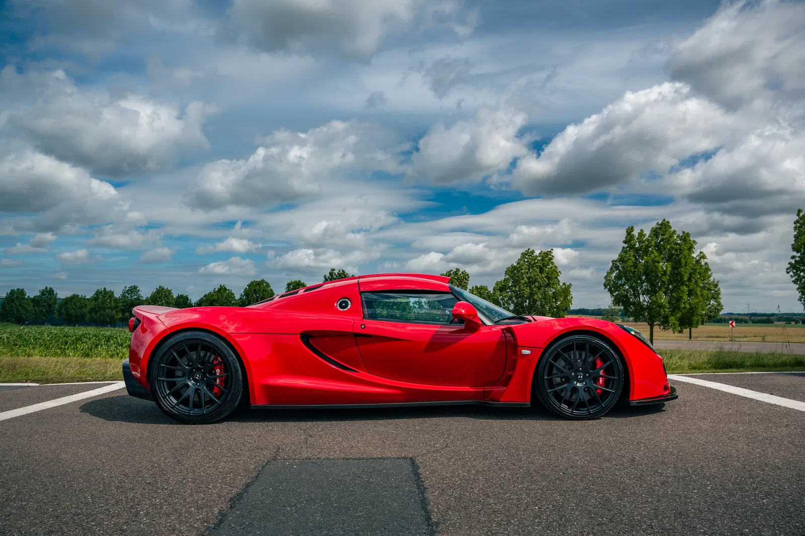 Hennessey Venom GT - side