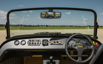 Caterham RAF 360 - interior