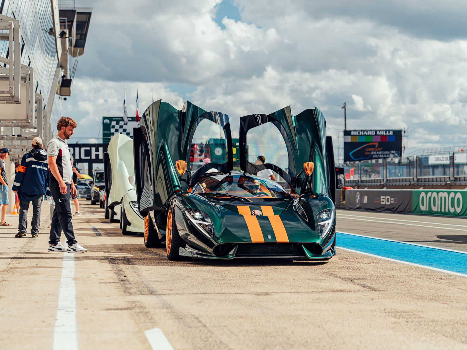 De Tomaso P72