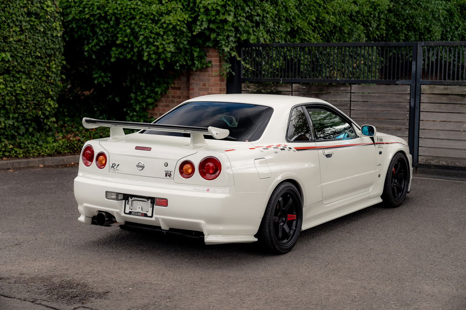 Nissan Skyline Nismo R-Tune - rear