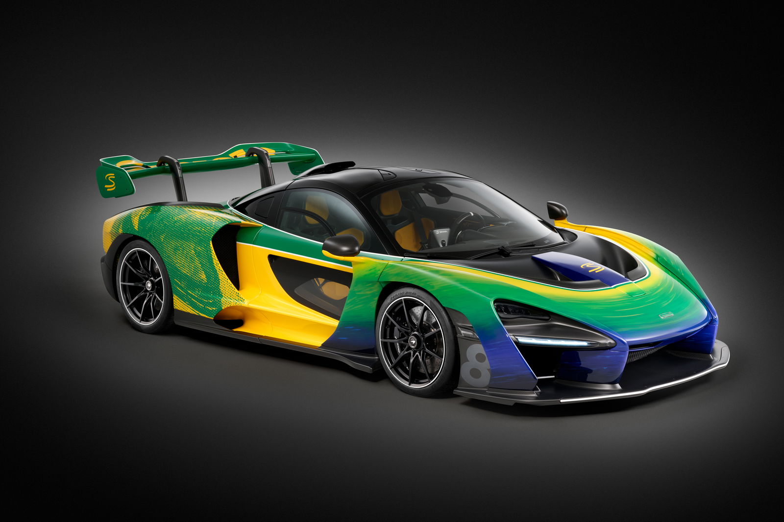 McLaren Senna in 'Senna Sempre' livery