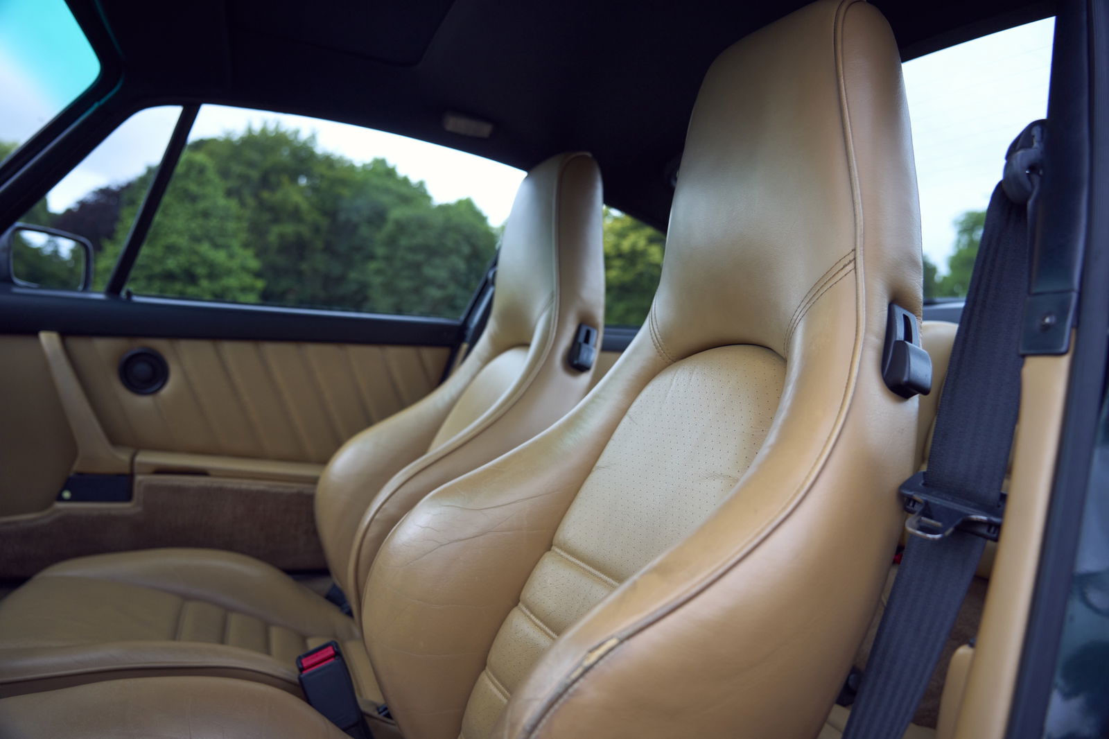 Porsche 930 Turbo - interior