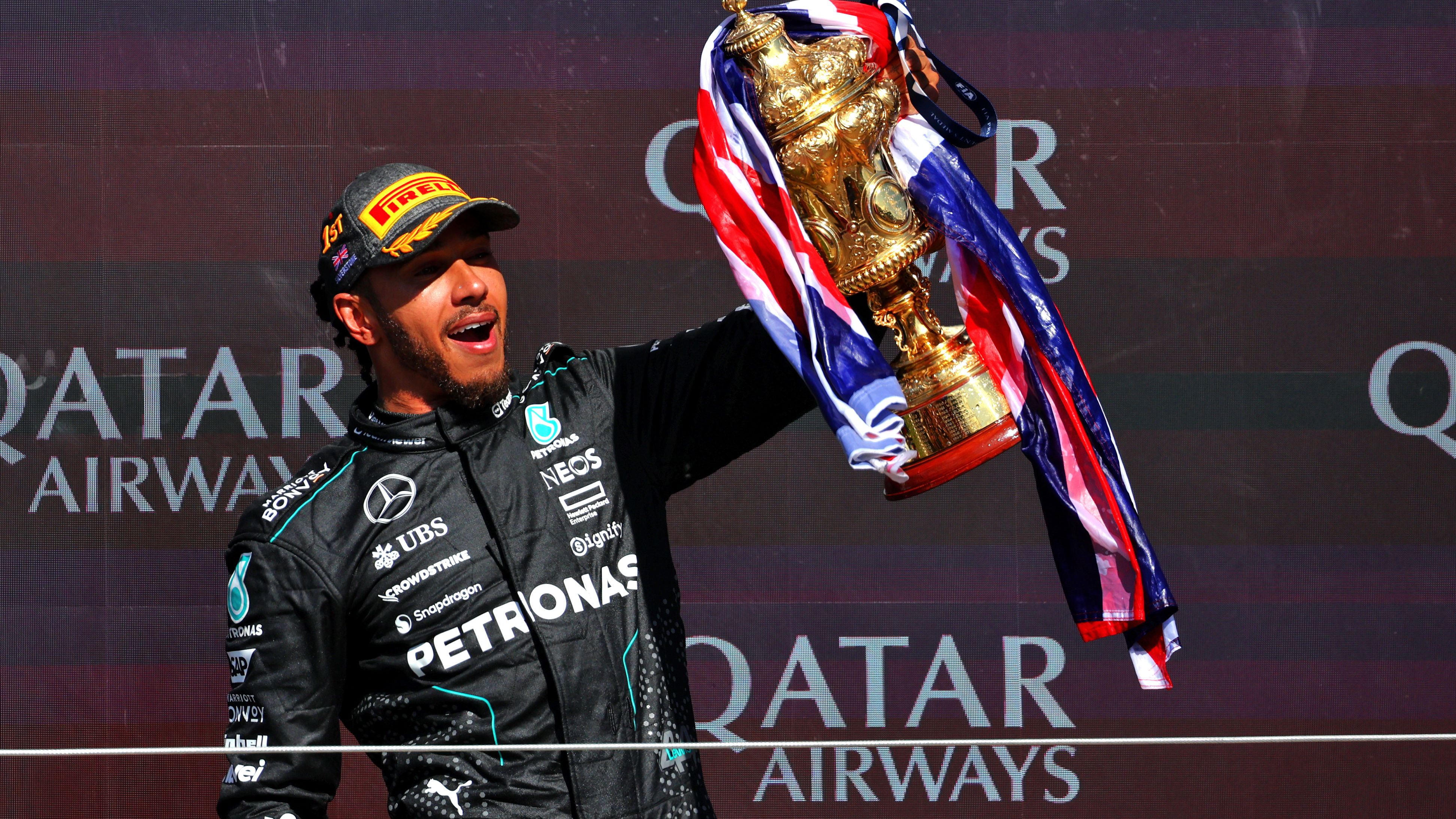 Lewis Hamilton celebrates his victory. ©: Batchelor / XPB Images