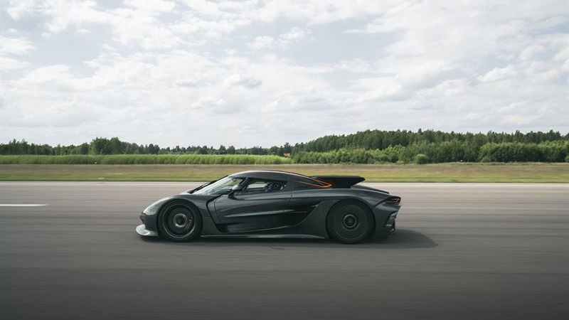 Koenigsegg Jesko Absolut - side