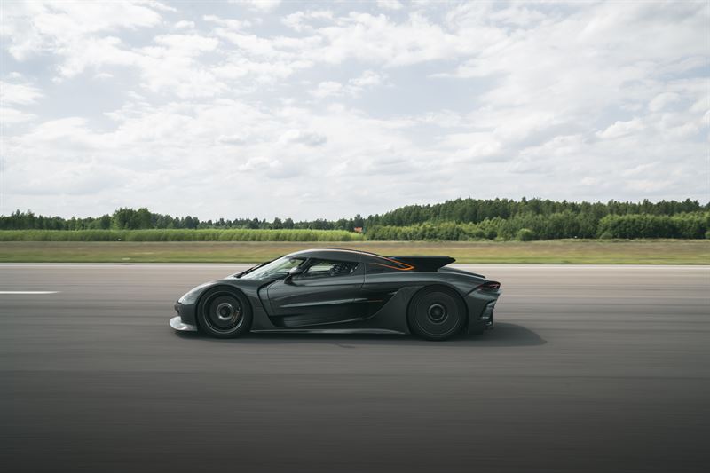 Koenigsegg Jesko Absolut - side