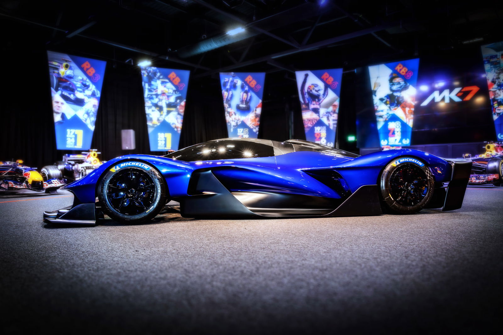 Red Bull RB17 - side