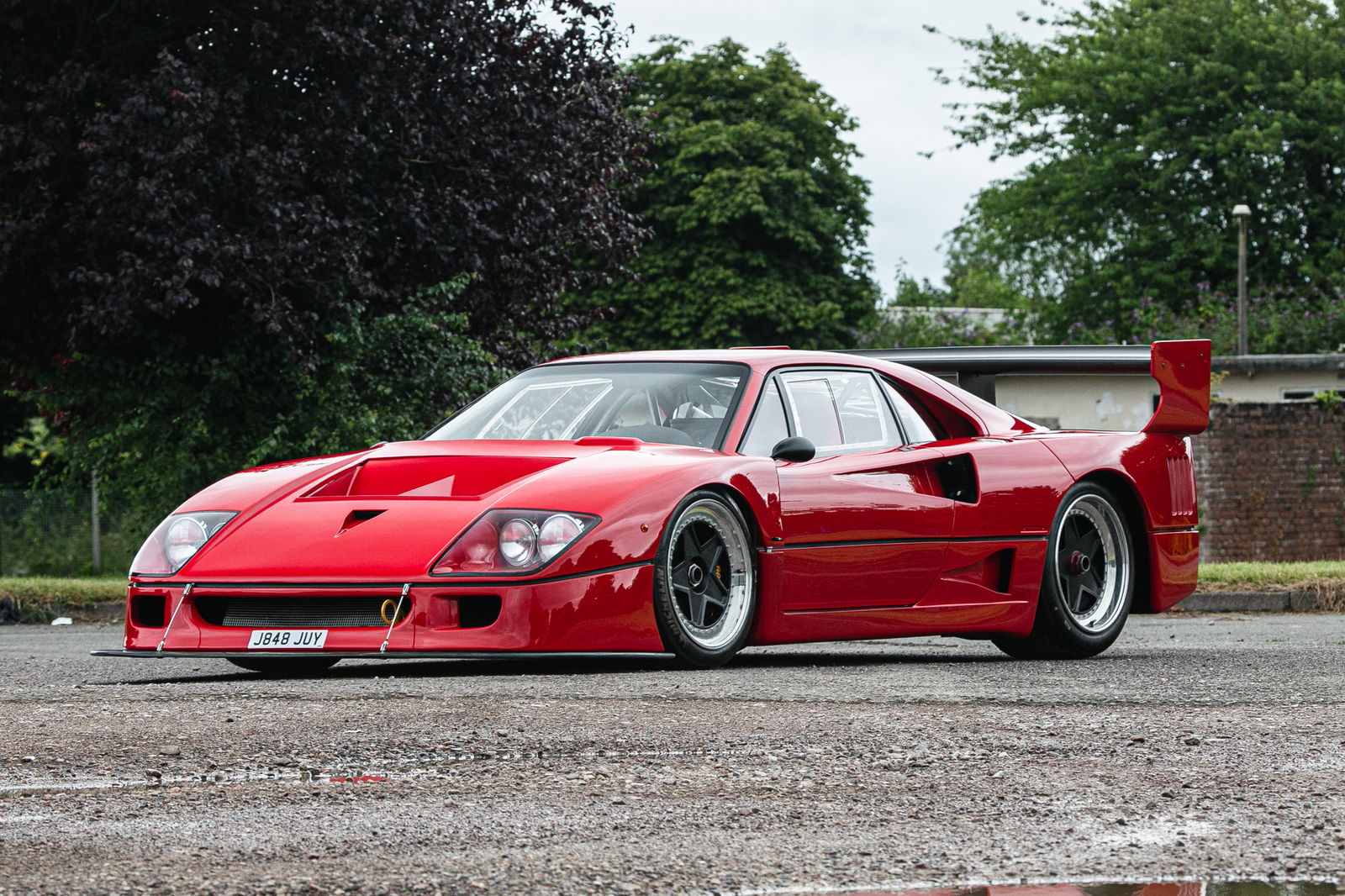 Simpson-Ferrari V12 GTR - front