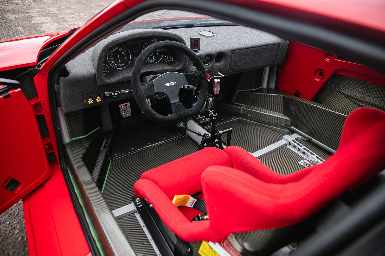 Simpson-Ferrari V12 GTR - interior