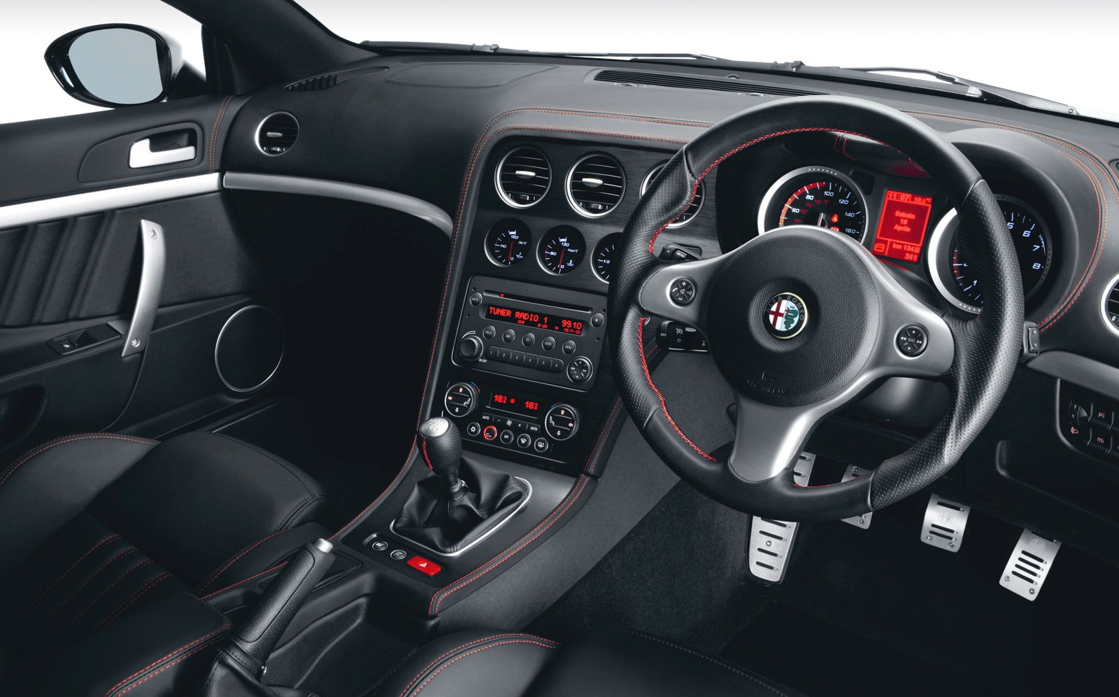Alfa Romeo Brea - interior