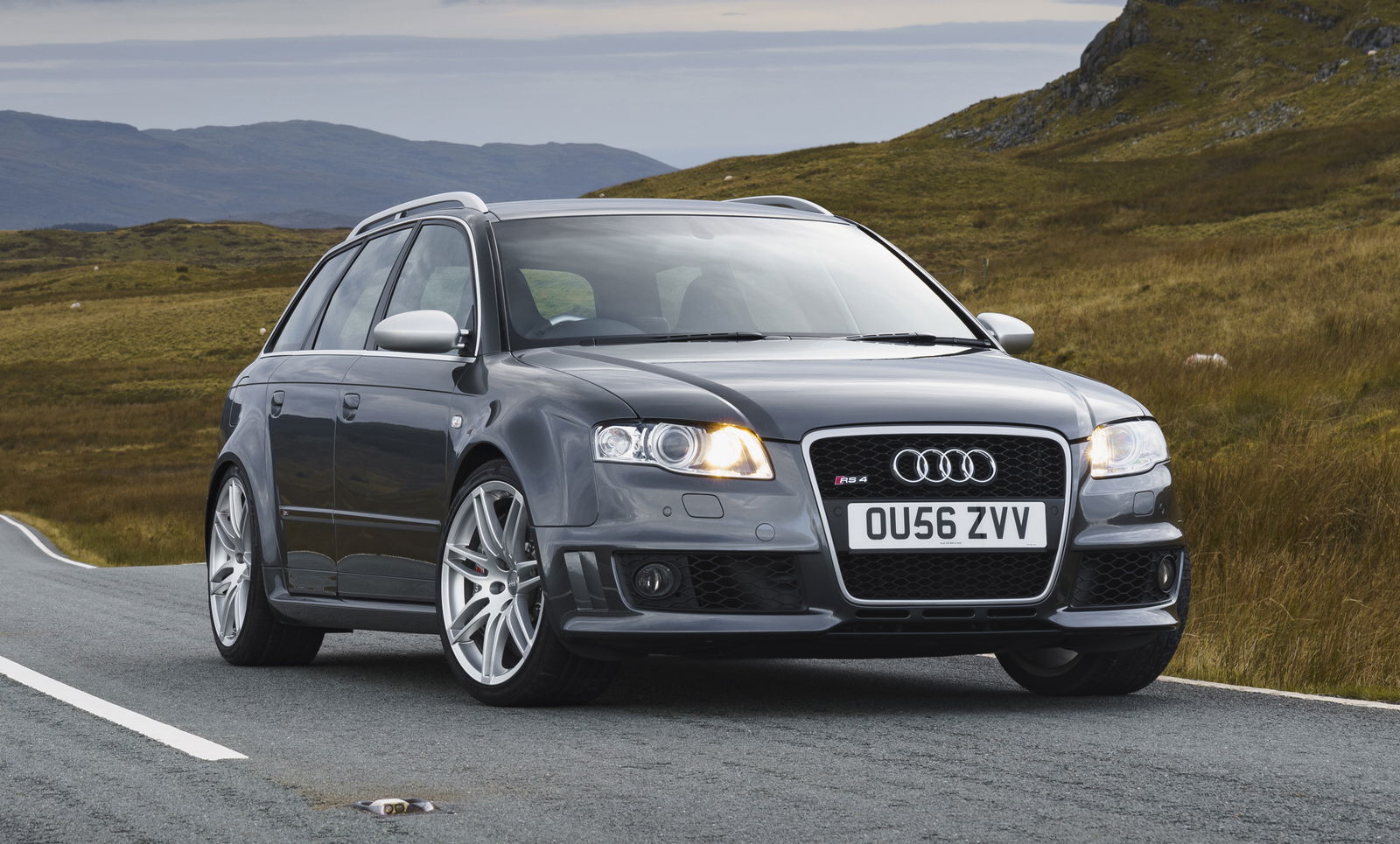 Audi RS4 (B7)