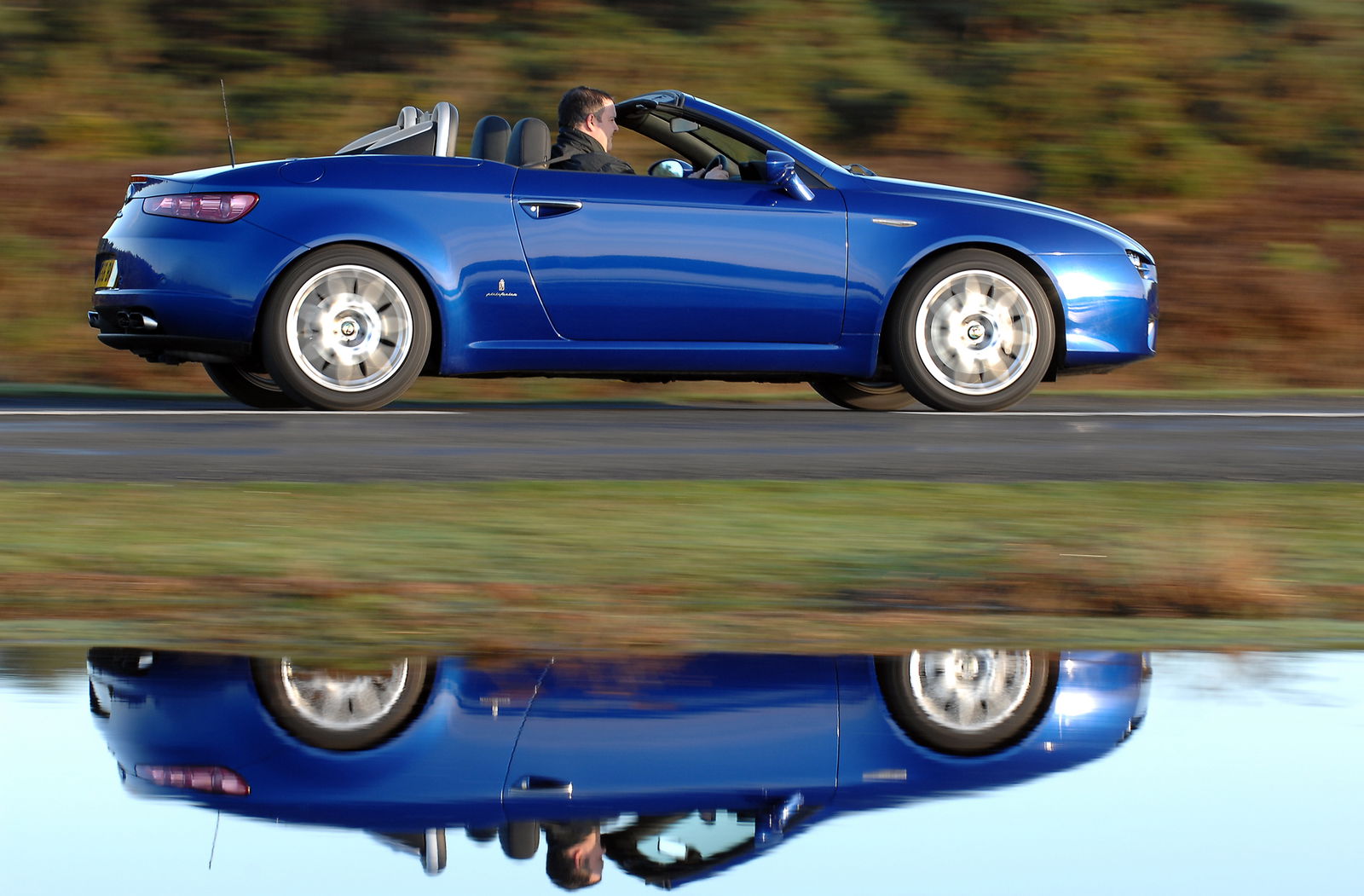 Alfa Romeo Spider - side