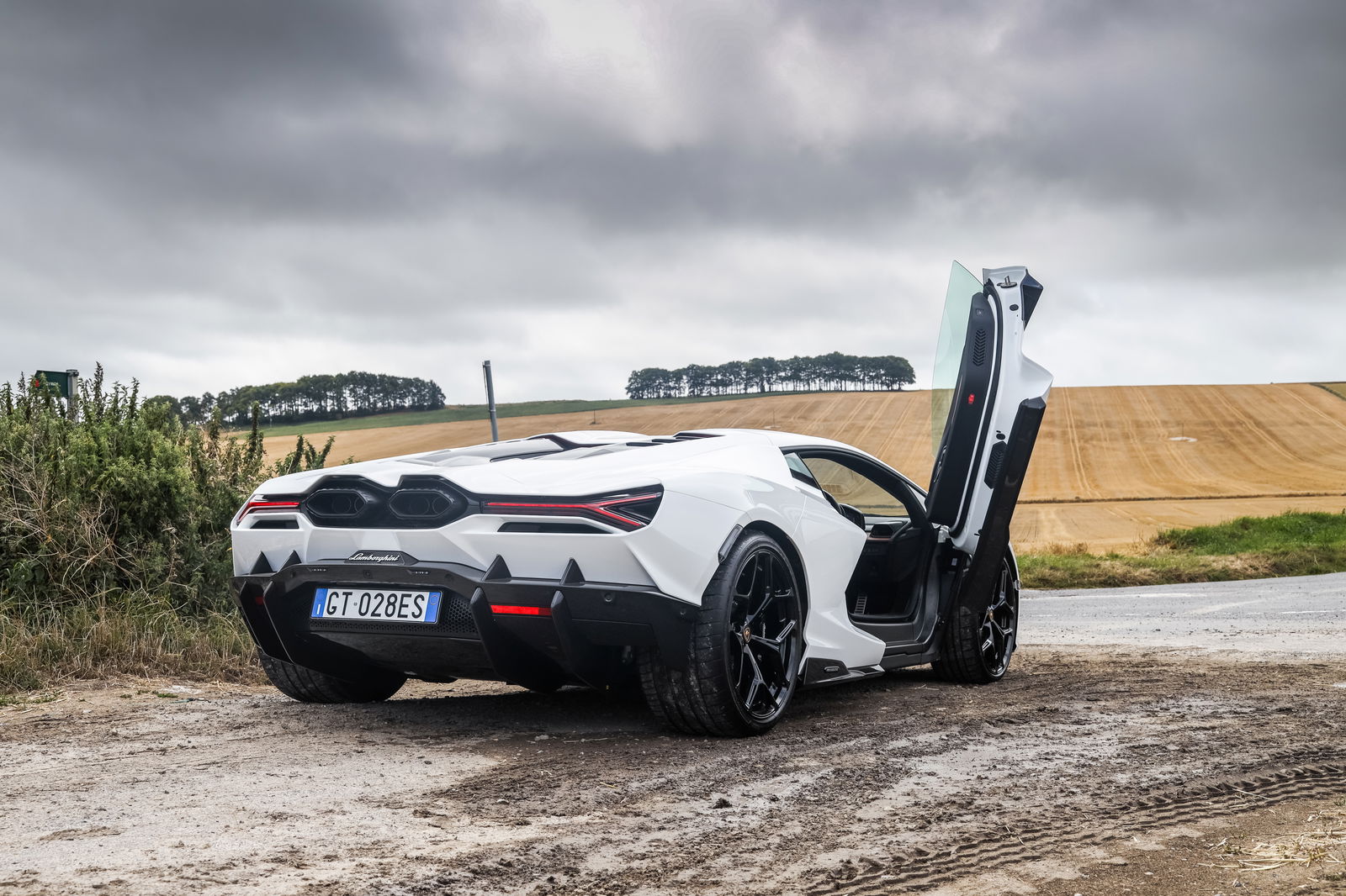 Lamborghini Revuelto