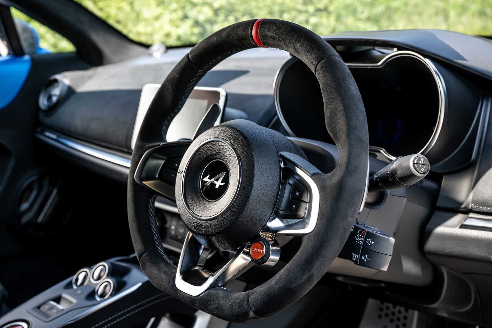 Alpine A110 R - interior