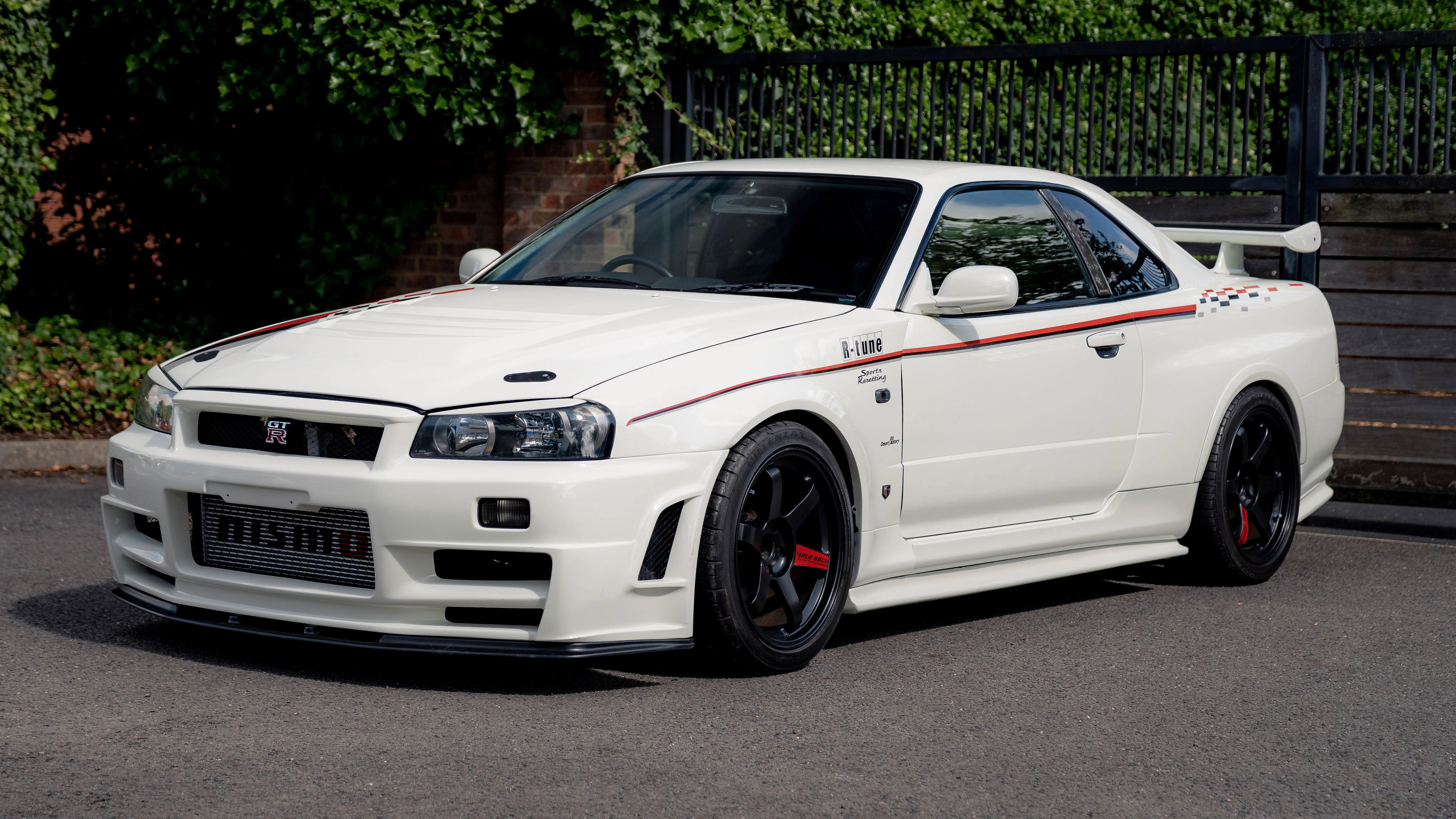 Nissan Skyline Nismo R-Tune - front