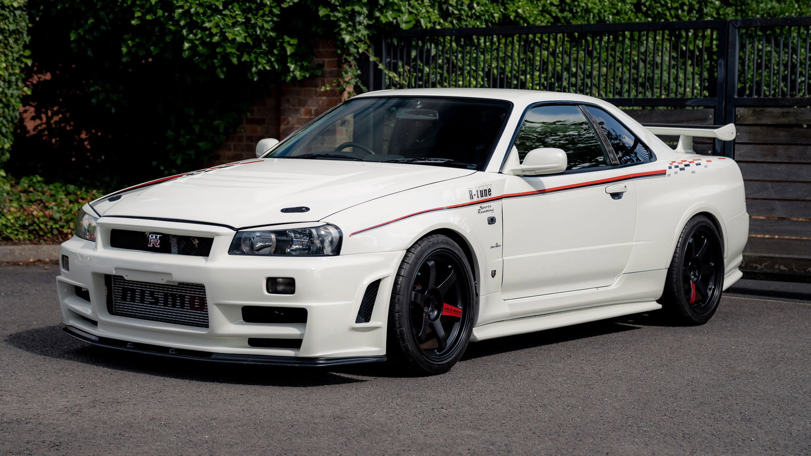 Nissan Skyline Nismo R-Tune - front