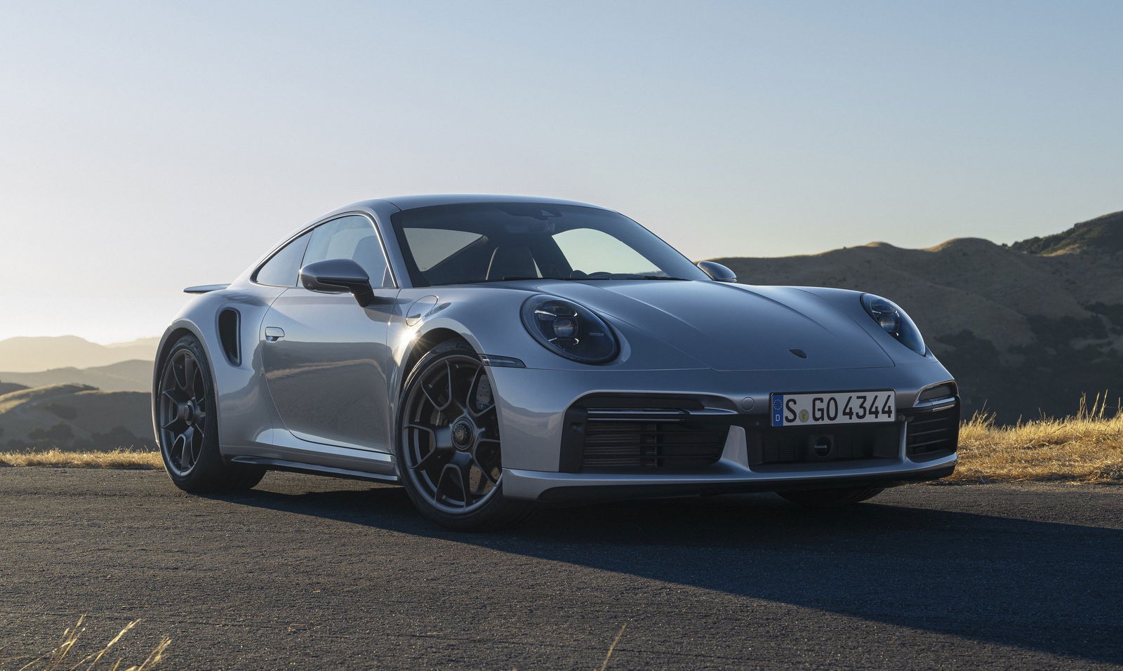 Porsche 911 Turbo 50 Years - front