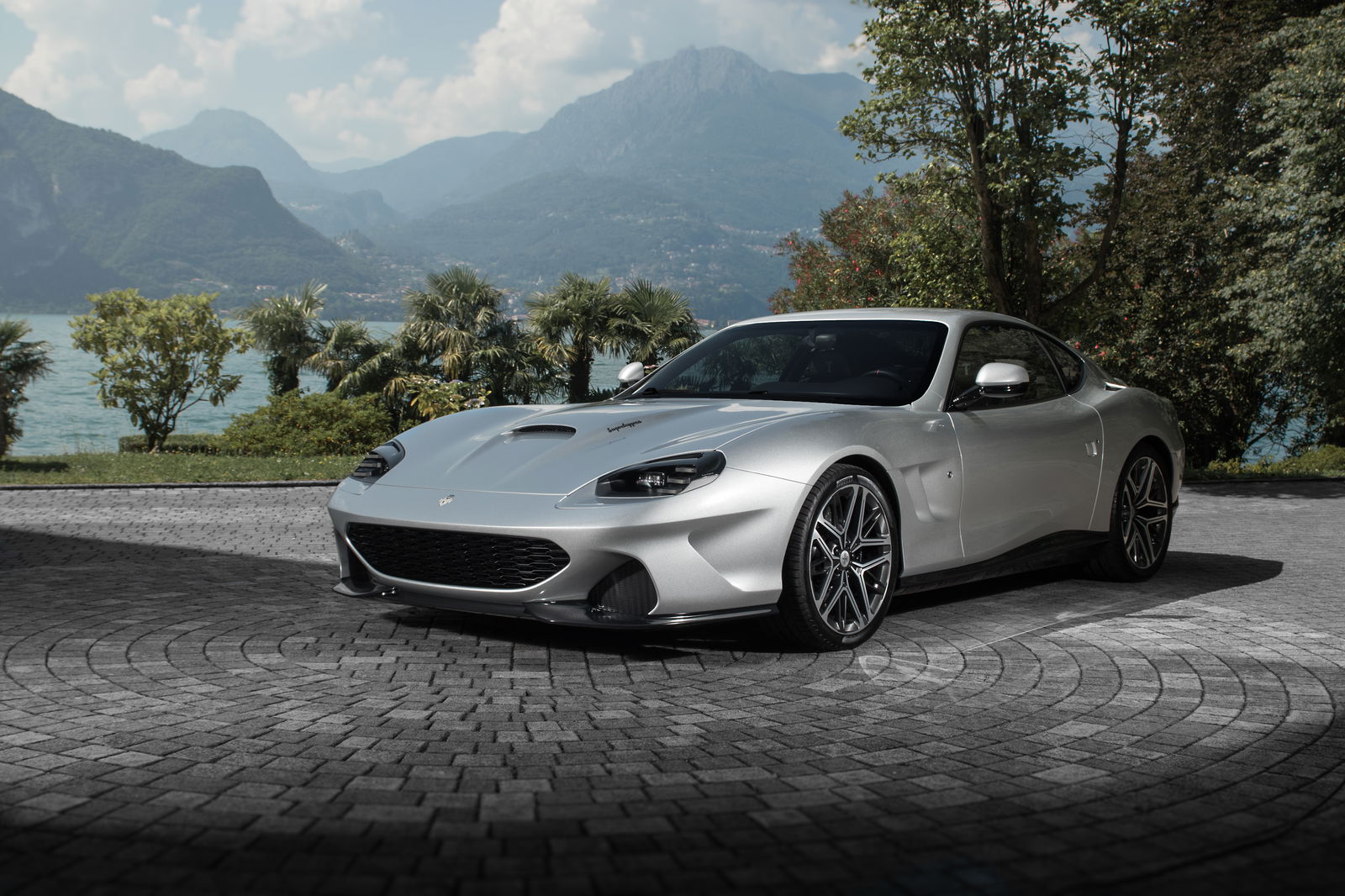 Touring Superleggera Veloce12