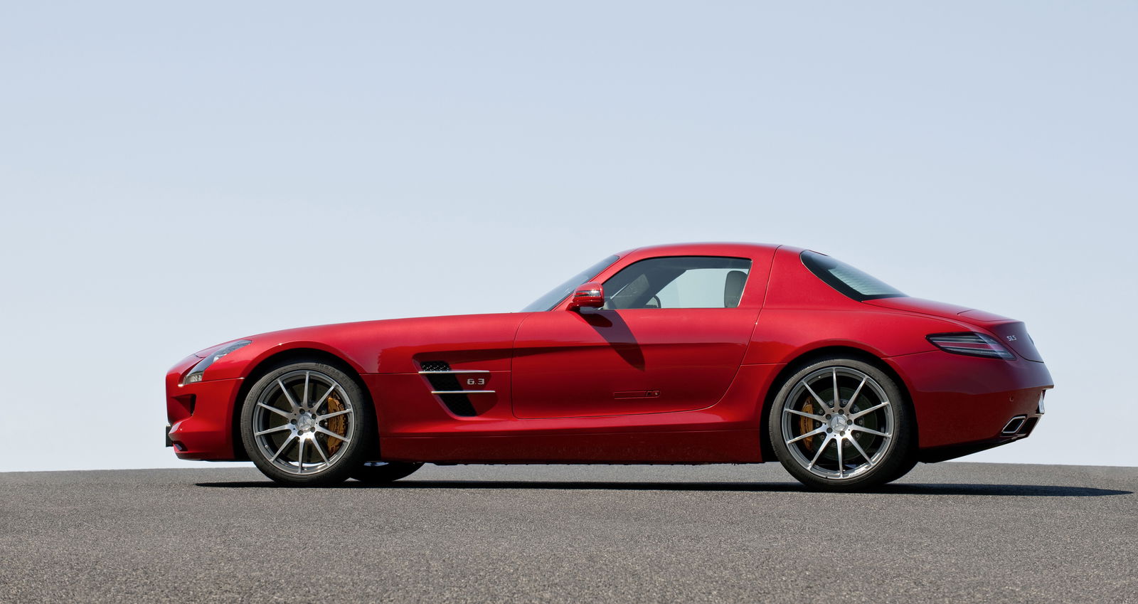 Mercedes SLS AMG
