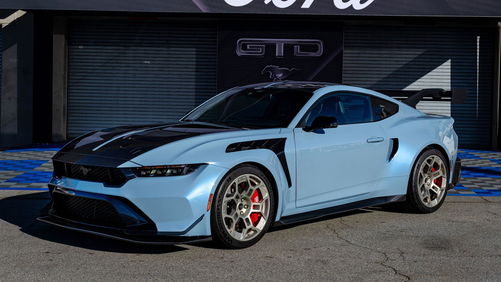Ford Mustang GTD - front