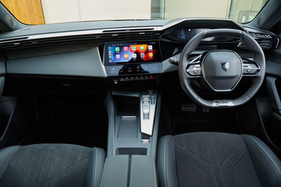 Peugeot 308 SW - interior