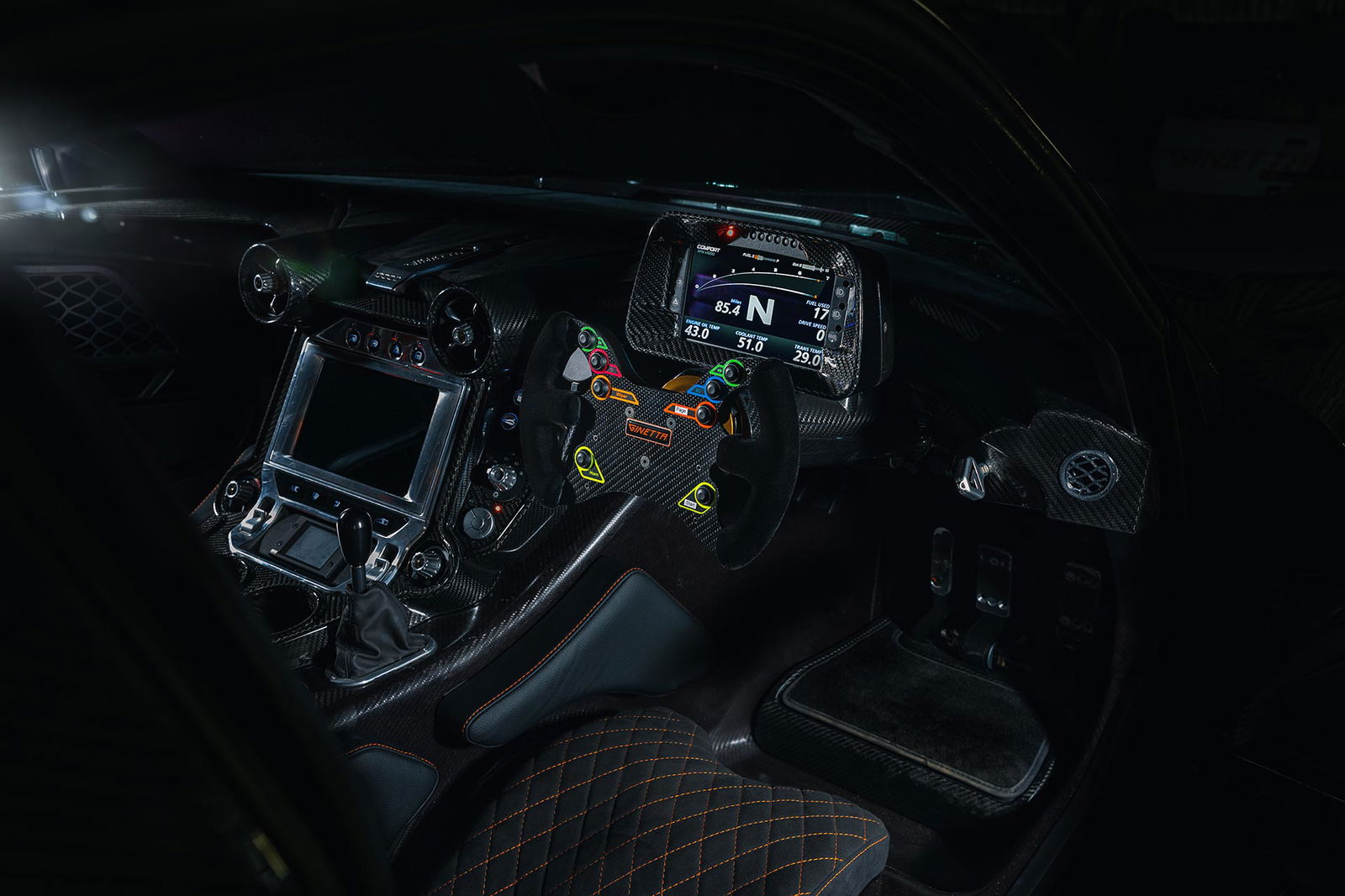 Ginetta Akula - interior
