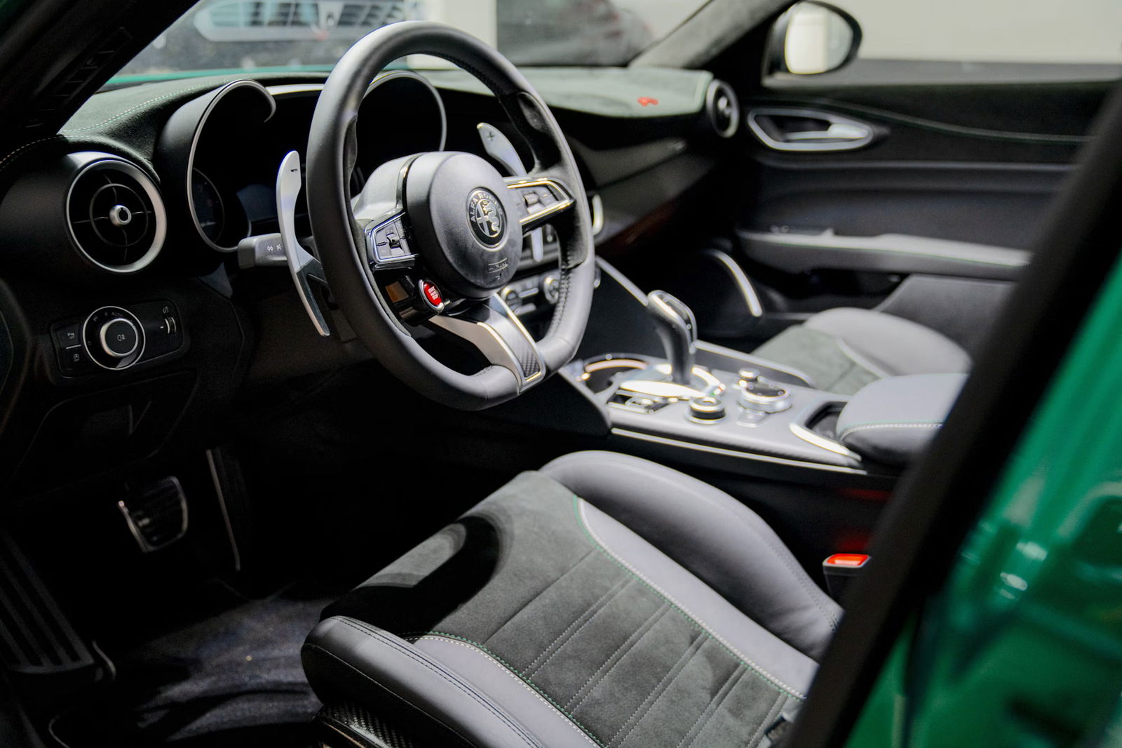 Alfa Romeo Giulia GTA - interior