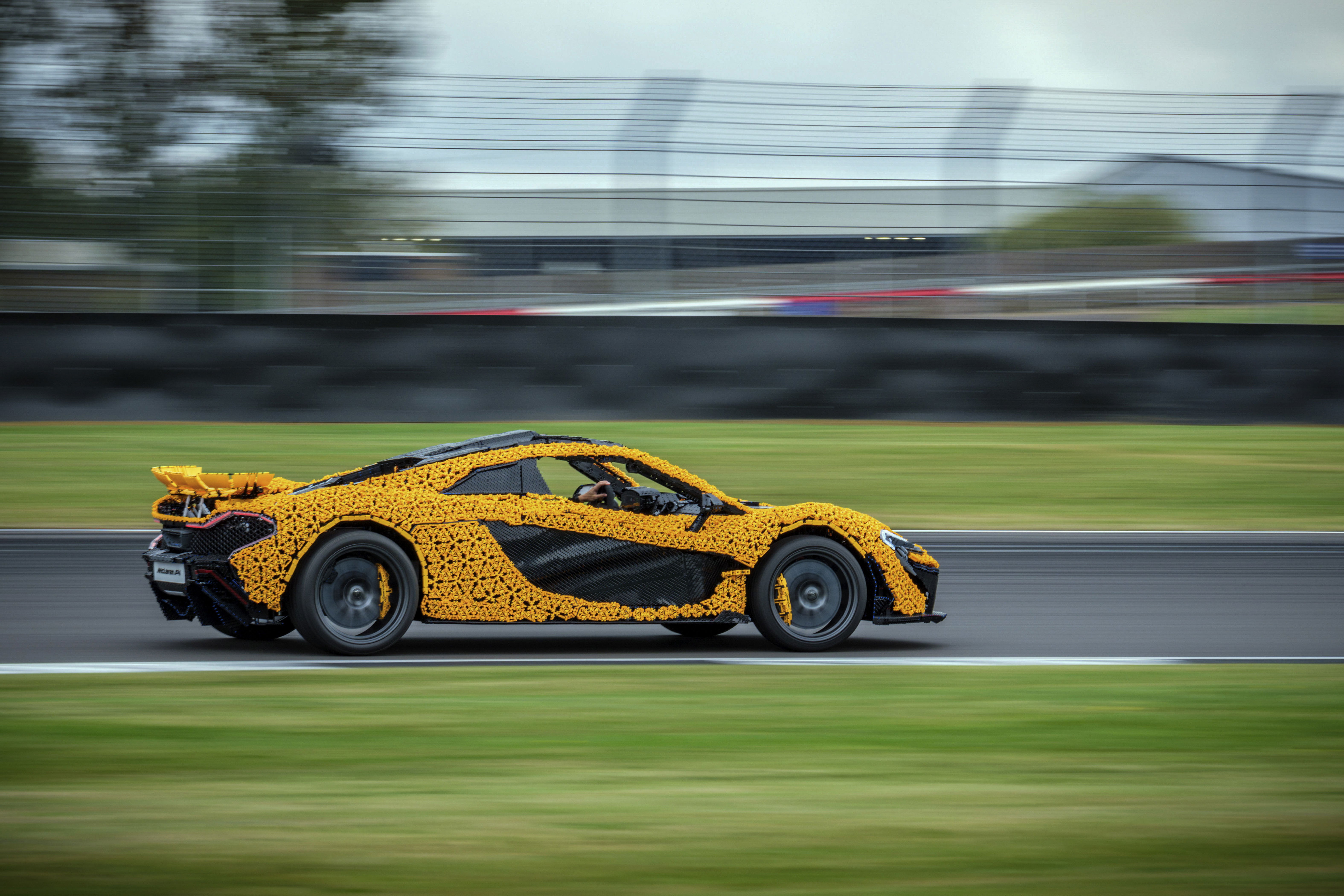 Lego McLaren P1