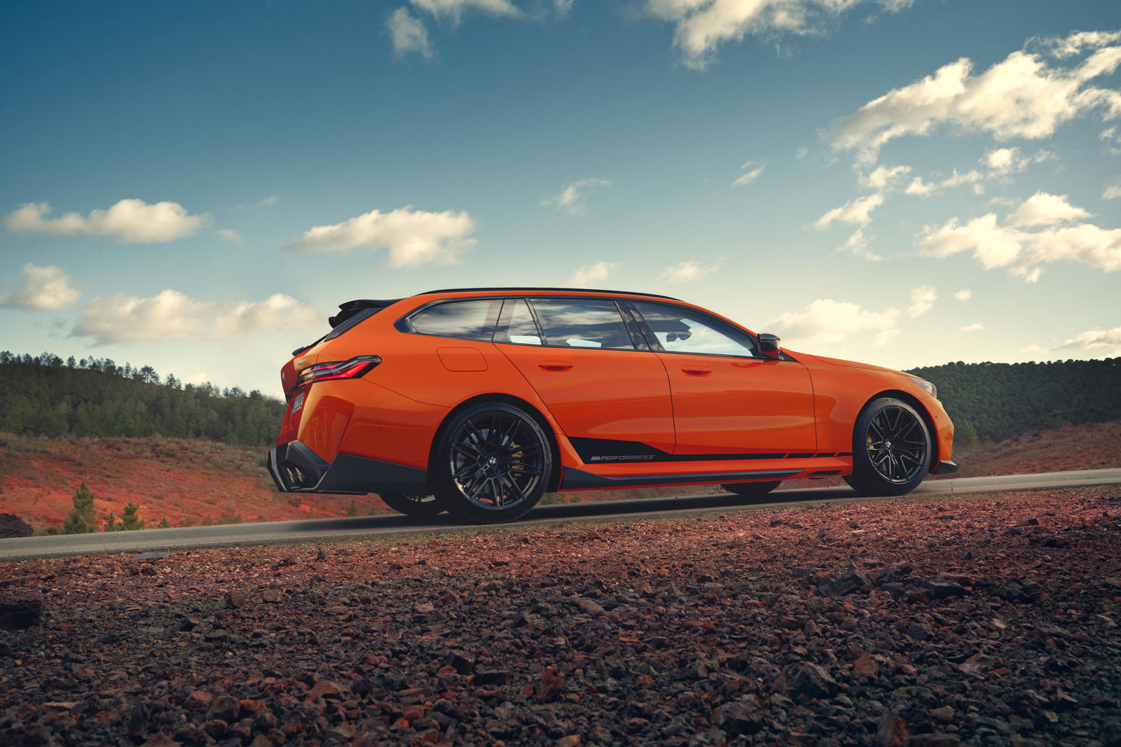 BMW M5 Touring M Performance Parts - side