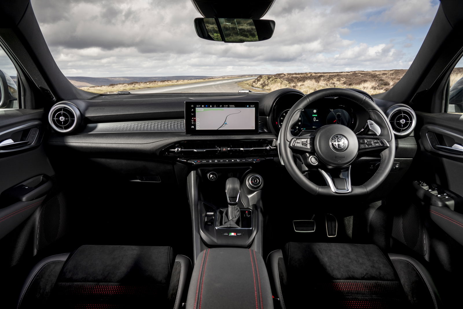 Alfa Romeo Tonale - interior