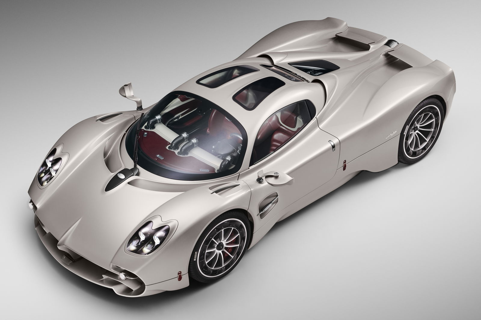 Pagani Utopia - front